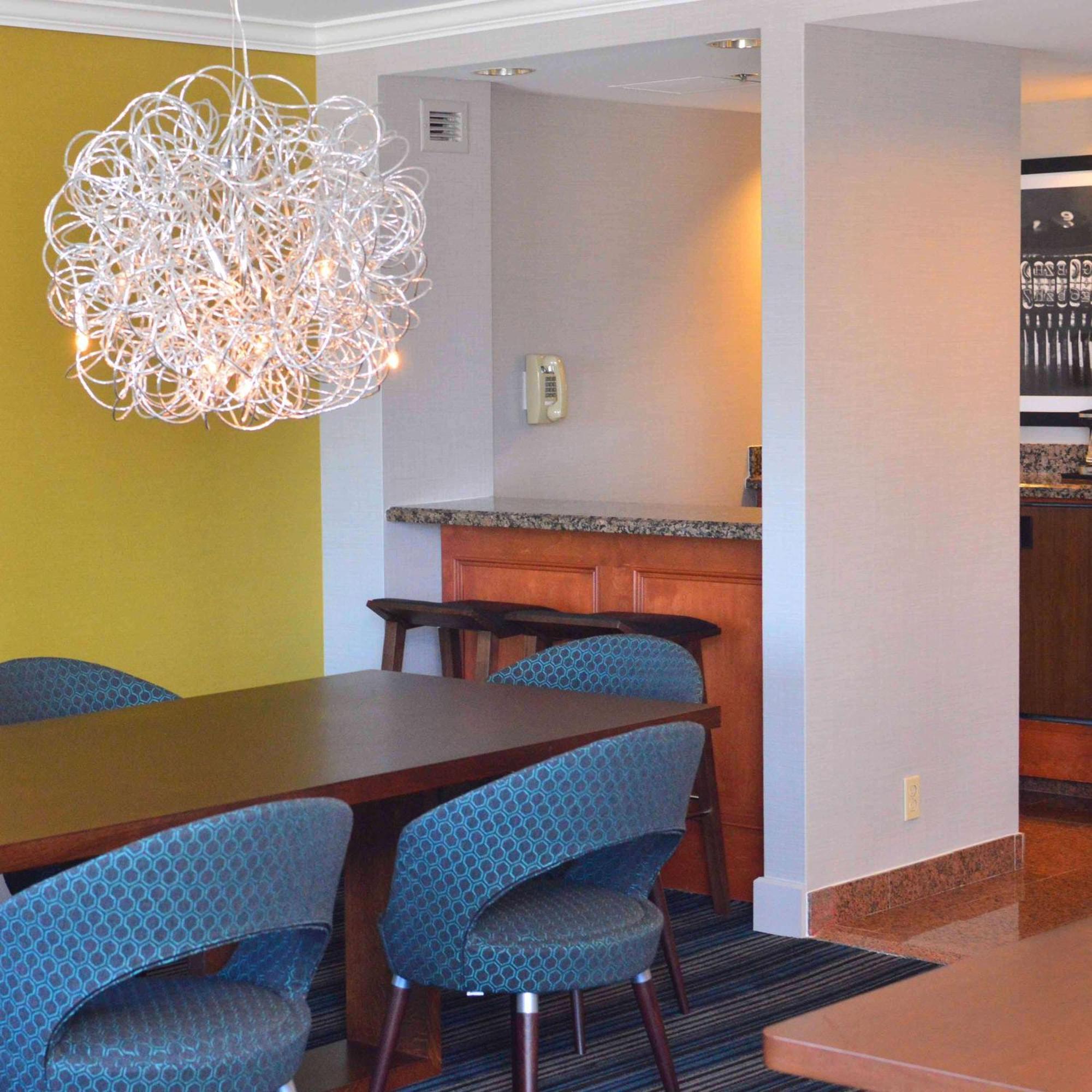 Hotel Doubletree By Hilton Newark-Fremont Extérieur photo