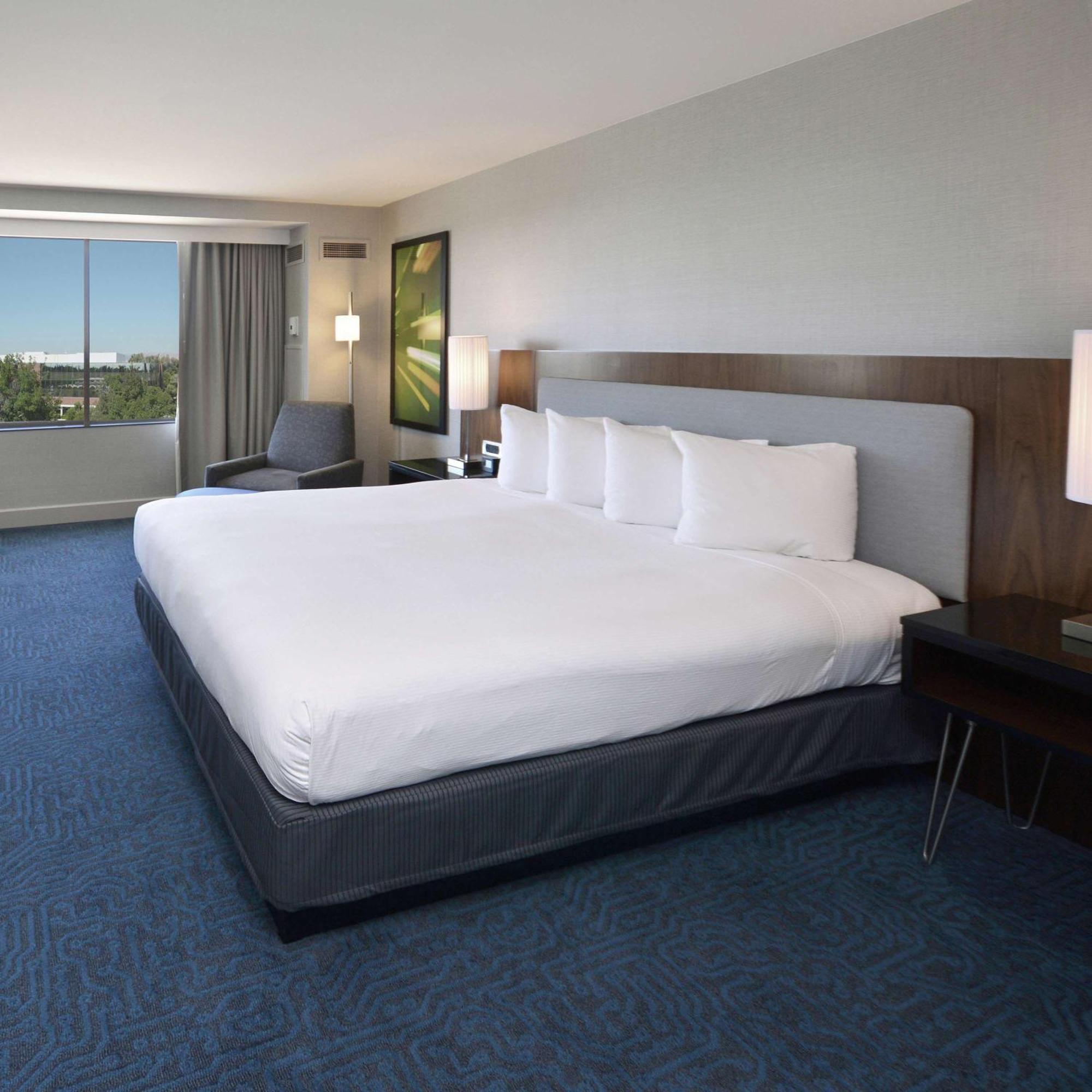 Hotel Doubletree By Hilton Newark-Fremont Extérieur photo